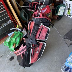golf clubs and bag for 25-30