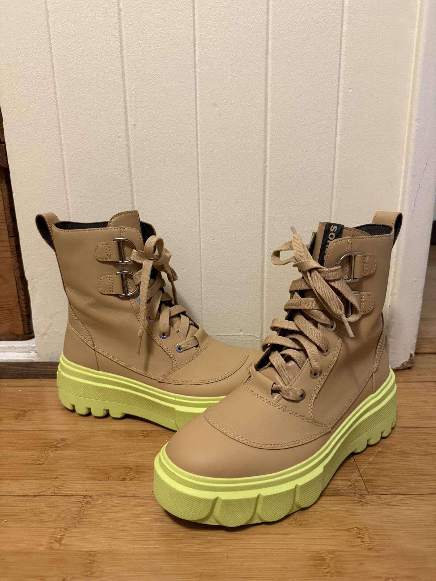 Sorel Waterproof Boots 9.5