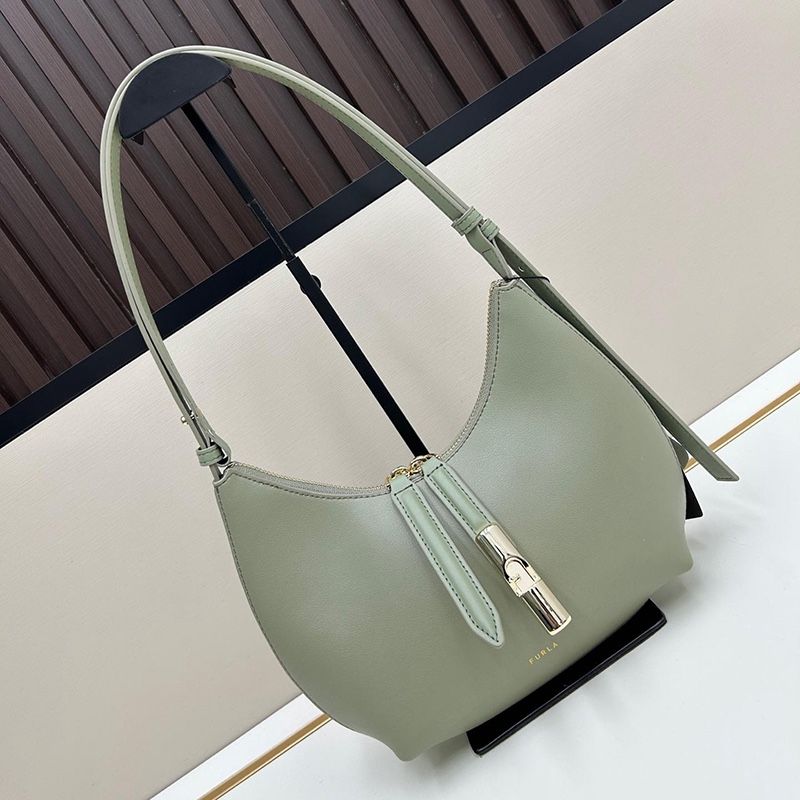 Furla Cowhide Shoulder Handbag Green