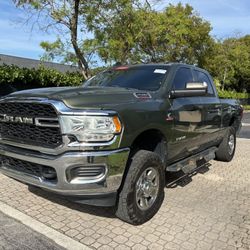 Dodge Ram 2500 Turbo Diesel Cummin