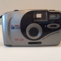 Bell & Howell BF608 Big Finder 35mm Camera