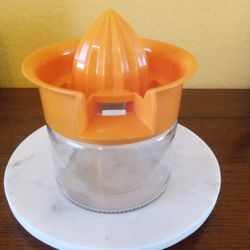 Citrus Squeezer/Juicer. Great for fresh juice for drinking or cooking.
