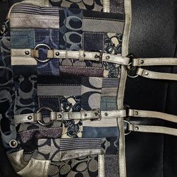 Signature Coach Purse 