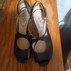 Life Stride Soft System Open Toe Black Pumps