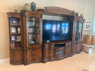 Wall unit