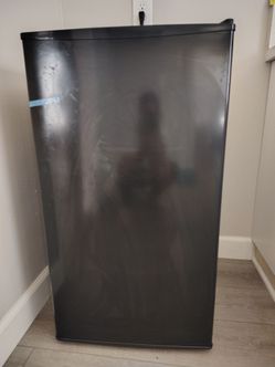 Refridgerator
