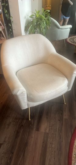 Accent chair