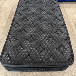 Helix Twin XL Mattress ,Midnight Elite, used like new - free delivery within 20 miles