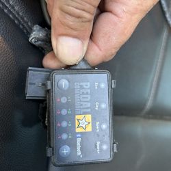 2018 F250  Gasoline Pedal Commander Controller 