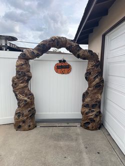 Large Halloween Haunted Tree Arch Decoration