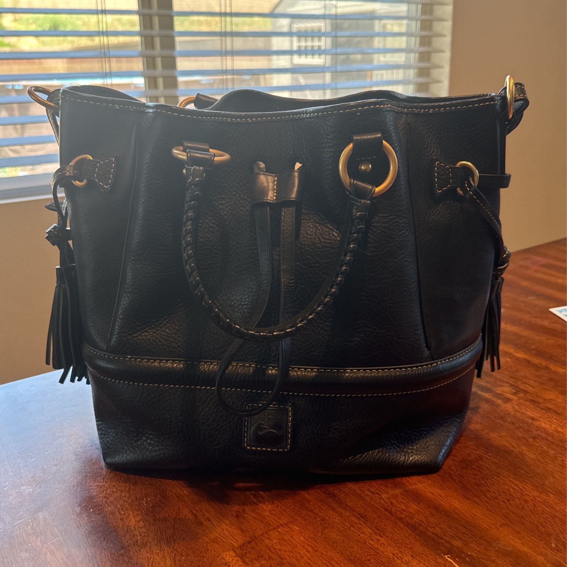 Dooney & Bourke Florentine Buckley In Black