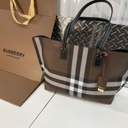 Hermes Small Bag for Sale in Belleville, NJ - OfferUp