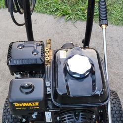 3600  Dewalt Power Washer Gas Motor Honda 