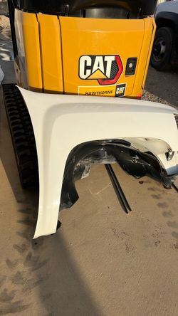 07-2012 Chevrolet Silverado 1500 passenger side fender with liner