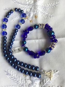 Sapphire blue glass necklace & blue bracelet