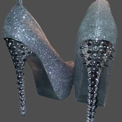 Cape Robbin Gray Sparkle Heels w/ Black Spikes - Size 6 👠✨