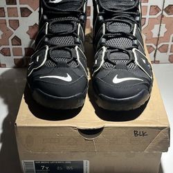 Nike Uptempo Size 7
