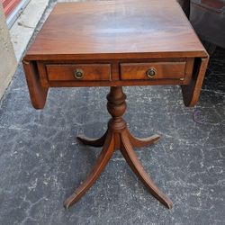 Antique Drop Leaf Pedestal Accent Table $200