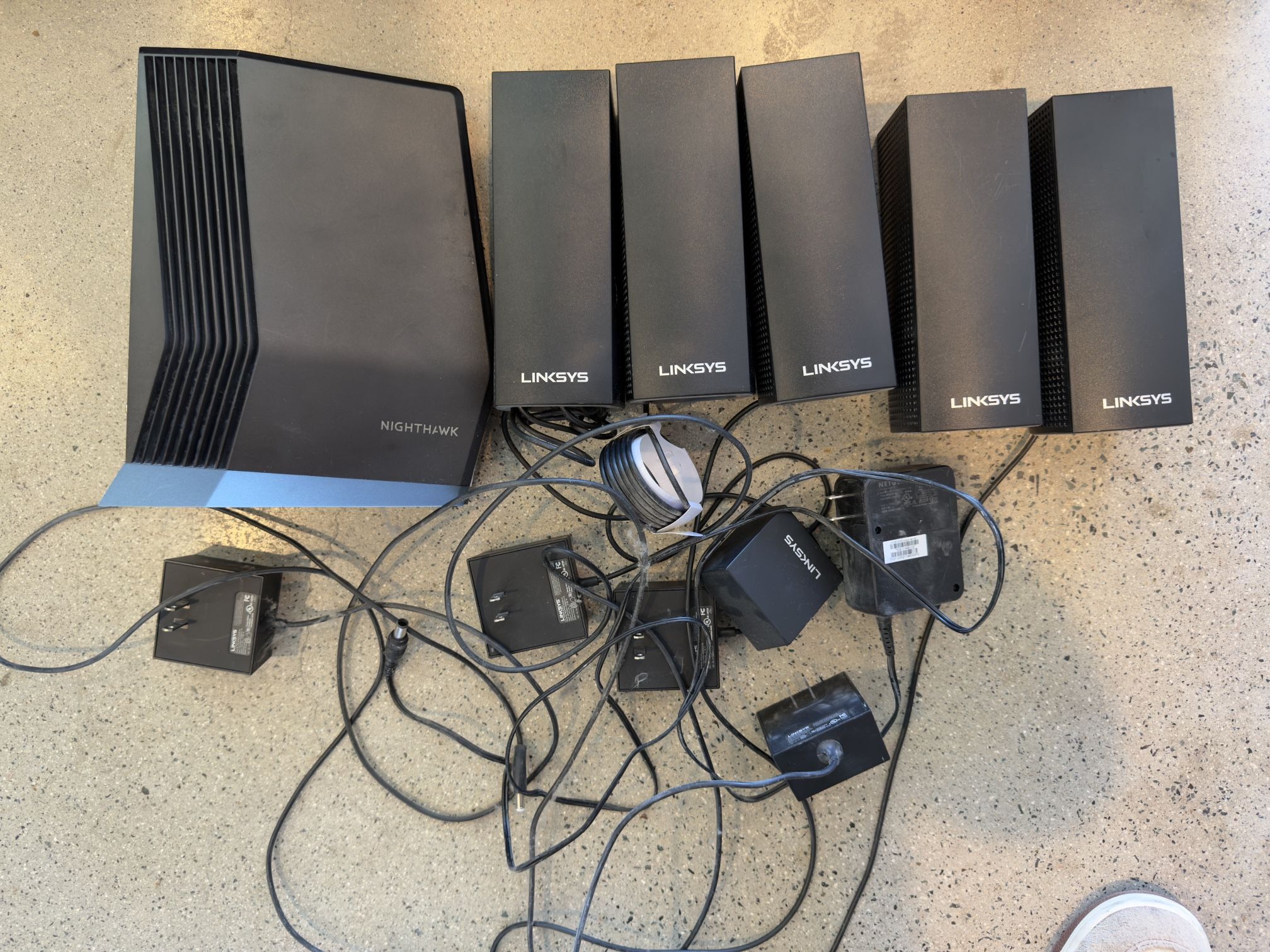 Linksys Velop Mesh WiFi System + Nighthawk Modem