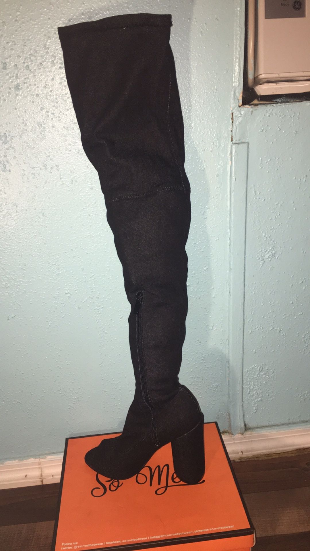 Thigh high Black “Jean Vibe” high heal Size 7 from So Me