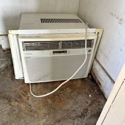 18,000 BTU Air Conditioner 