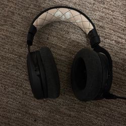 Corsair Hs70 Wireless Headphones