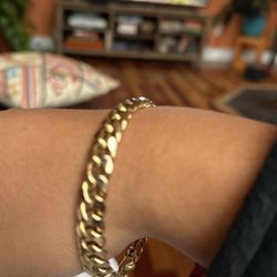 10 KT Bracelet 
