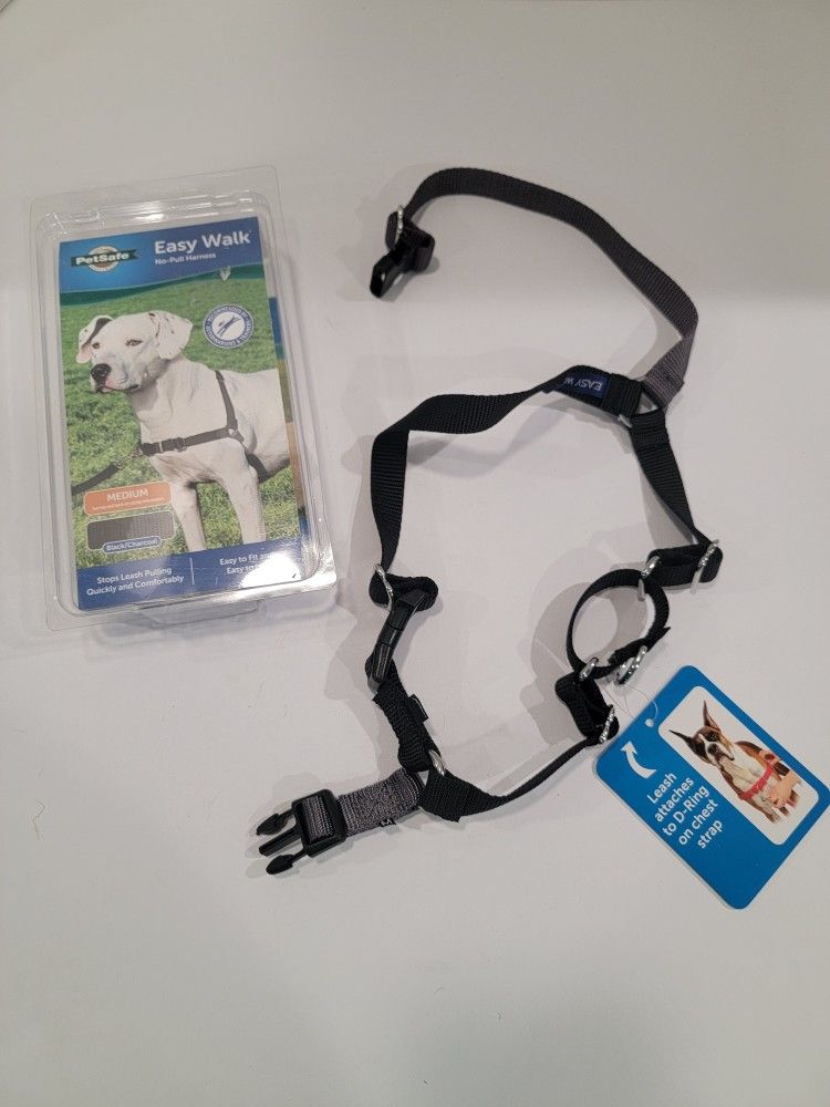 PetSafe Easy Walk Deluxe Dog Harness ~ No Pull Dog Harness Stops Pulling Sz Med.