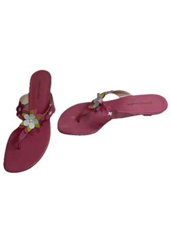 Italian Sutton studio sandal thong salmon pink Leather with multi color flower leather patterns size 7 m Fine quality leather.  made 