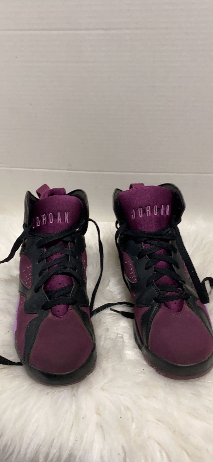 Nike Air Jordan 7 VII Retro Fuschia Glow Mulberry {contact info removed}.5Y Youth Purple