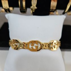 New Braclet Bangels (Jewlery)