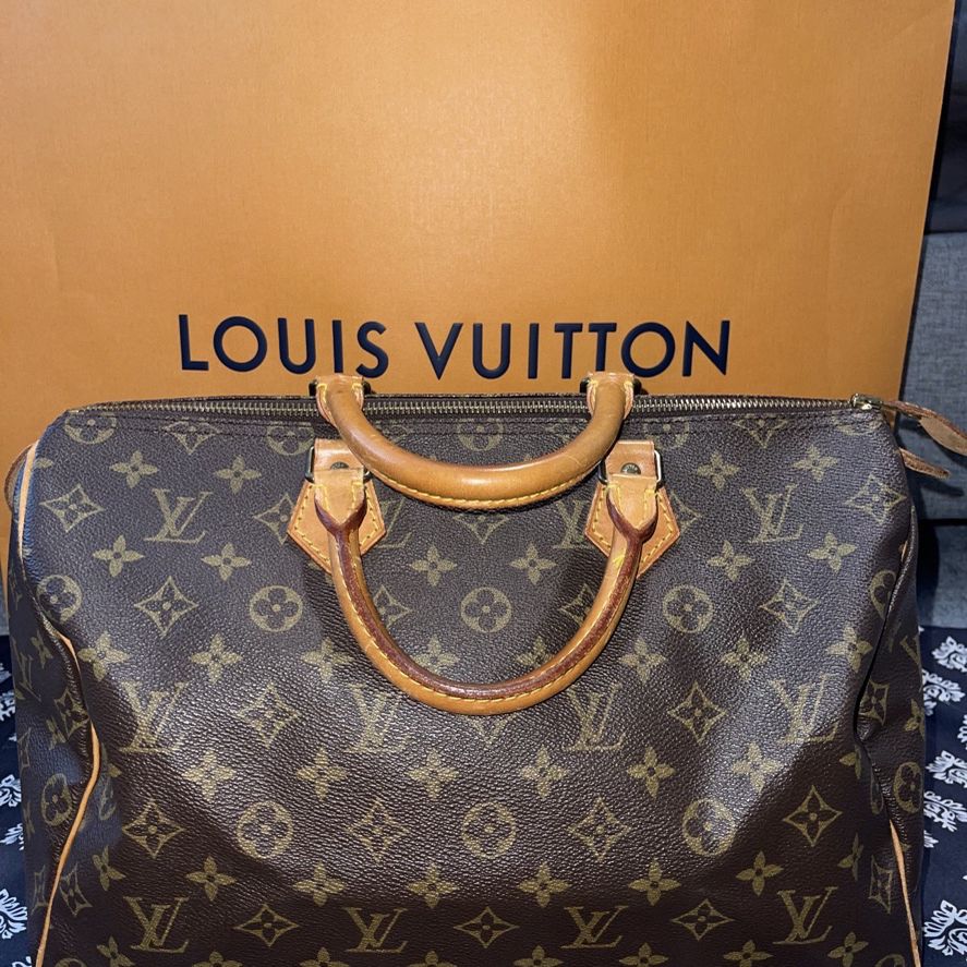 Authentic Louis Vuitton Speedy 35 for Sale in Mesquite, TX - OfferUp