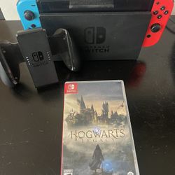 Nintendo Switch W/ Hogwarts Legacy 