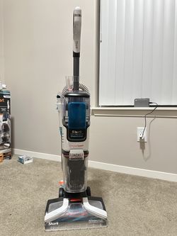 Shark CarpetXpert Deep Carpet Vacuum Cleaner