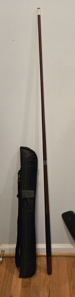 Graphite Pool Cue With Case