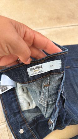 Signature Levi size W28  L34 slim boy jeans  4 black 2 blue