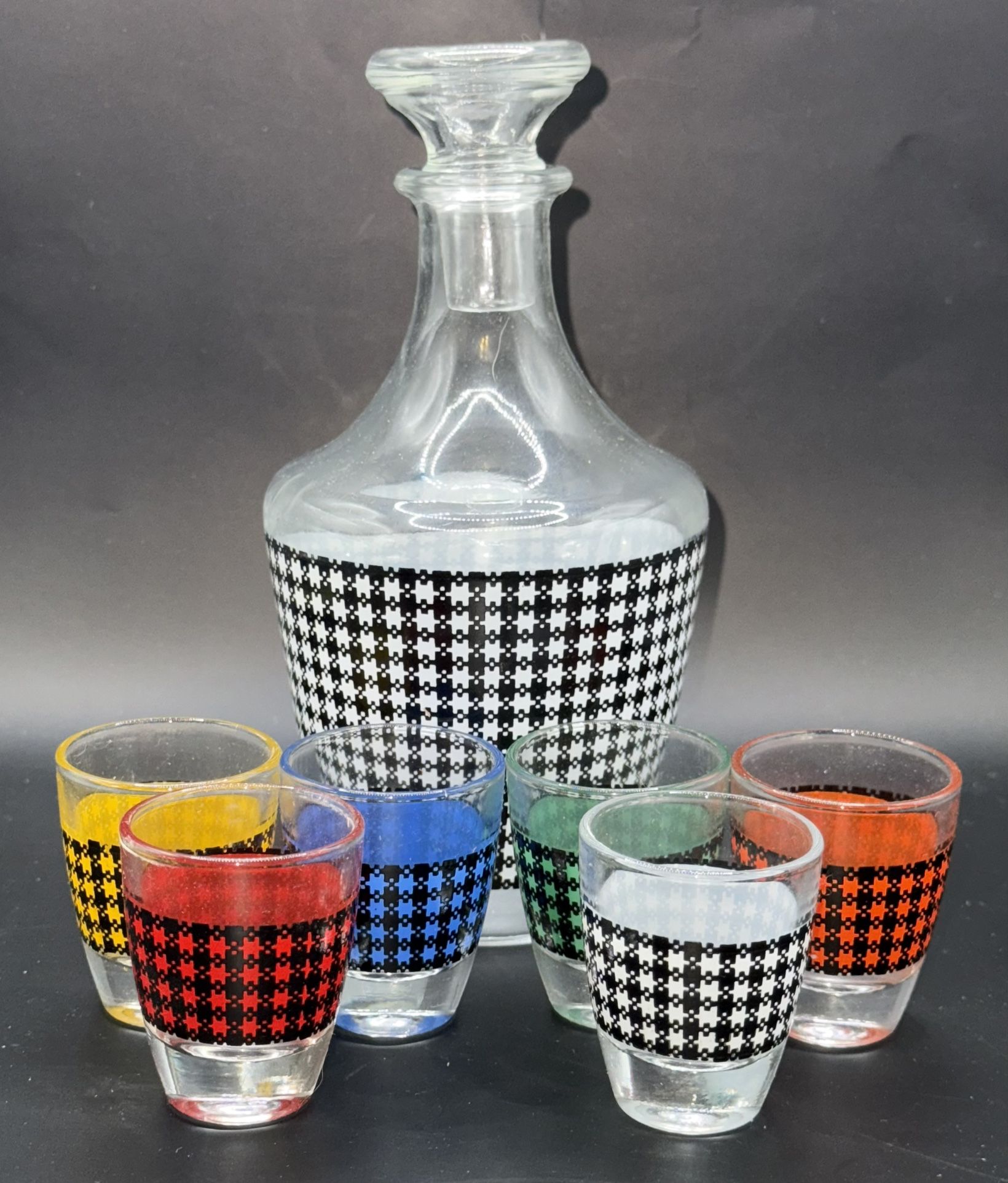 Never Used VTG Luminarc Verrerie D'Arques France Houndstooth Liquor Set