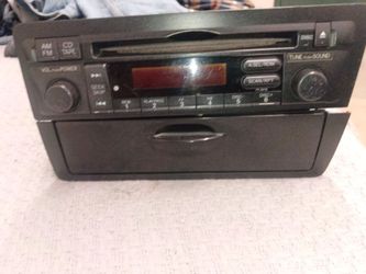 01-05 Honda Civic OEM radio/cubby