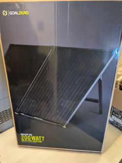Goal Zero 
Boulder 200 Solar Panel Briefcase