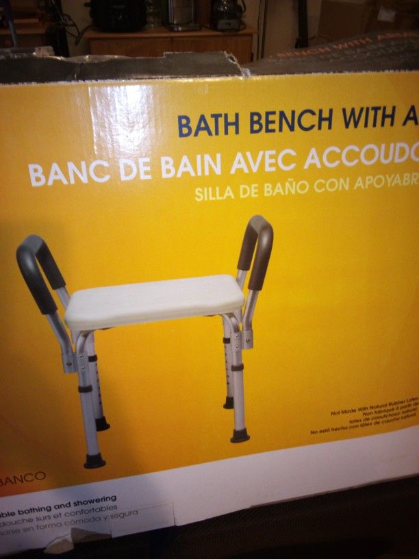 Adult Shower Chair With Handles New Open Box $20 Must Pick Up In Edinburg No Holds