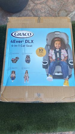 Brand new car seat in the box 180$  cost 350$