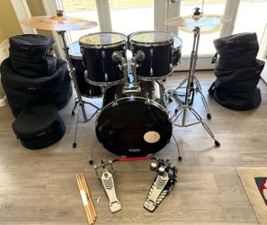 In Upland 91784.  Ludwig Accent Combo complete 5 piece drum set Zildjian cymbals stands new throne Yamaha double pedal hihat complete bags $635 cash