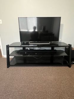 TV Stand/Entertainment Center