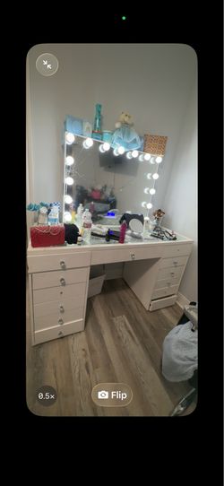 vanity and chair
