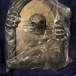 Halloween Decoration, Skull Mirror Sign Brand New