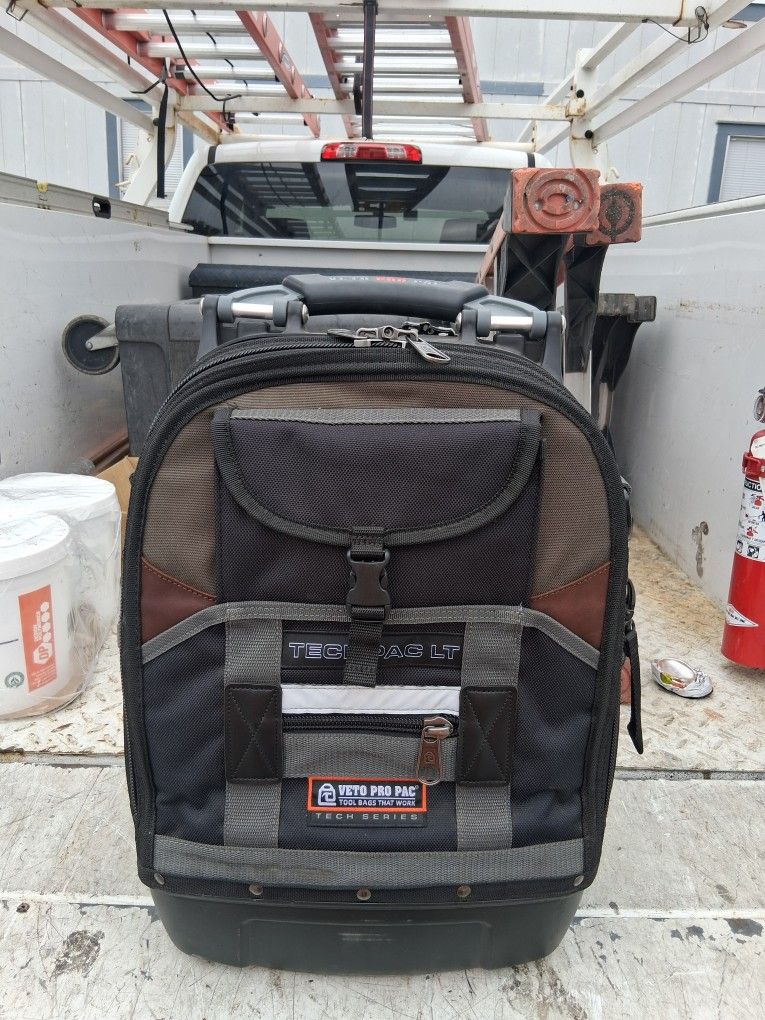 Brand New Veto Tech Pac Lt