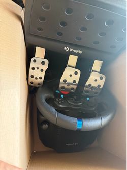 Logitech G29 steering wheel
