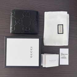 GUCCI Bi Fold Embossed Men’s Wallet
