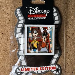 Disney DSSH Goofy's Family Vacation Goofy and Max Rollercoaster LE 400 Pin
