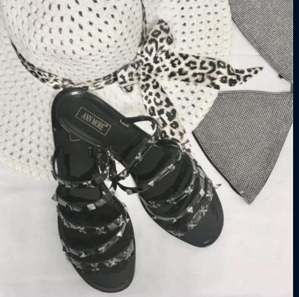 Sandals (different Sizes